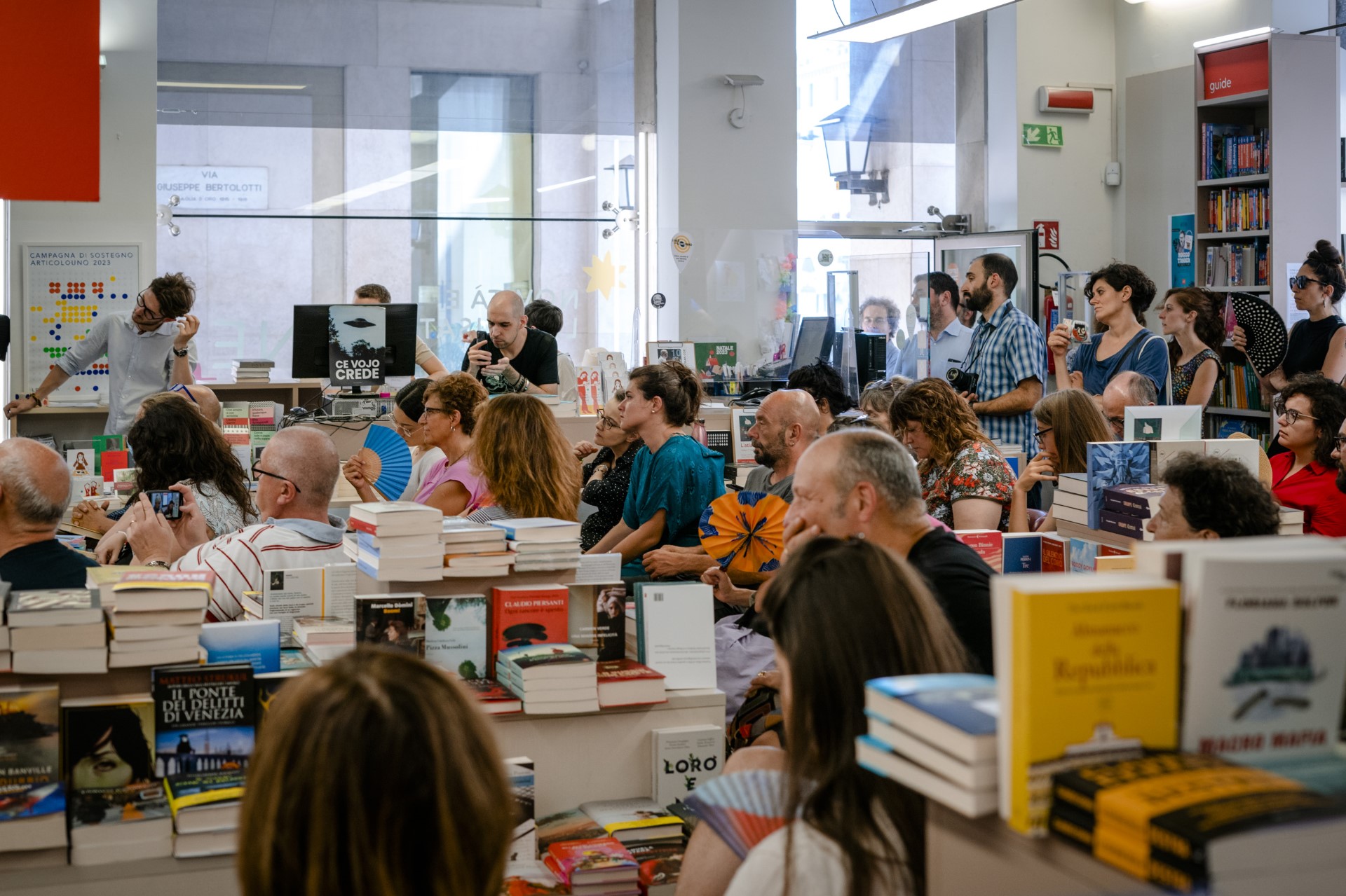 NLR - Tutti al lavoro per l\'idea comune